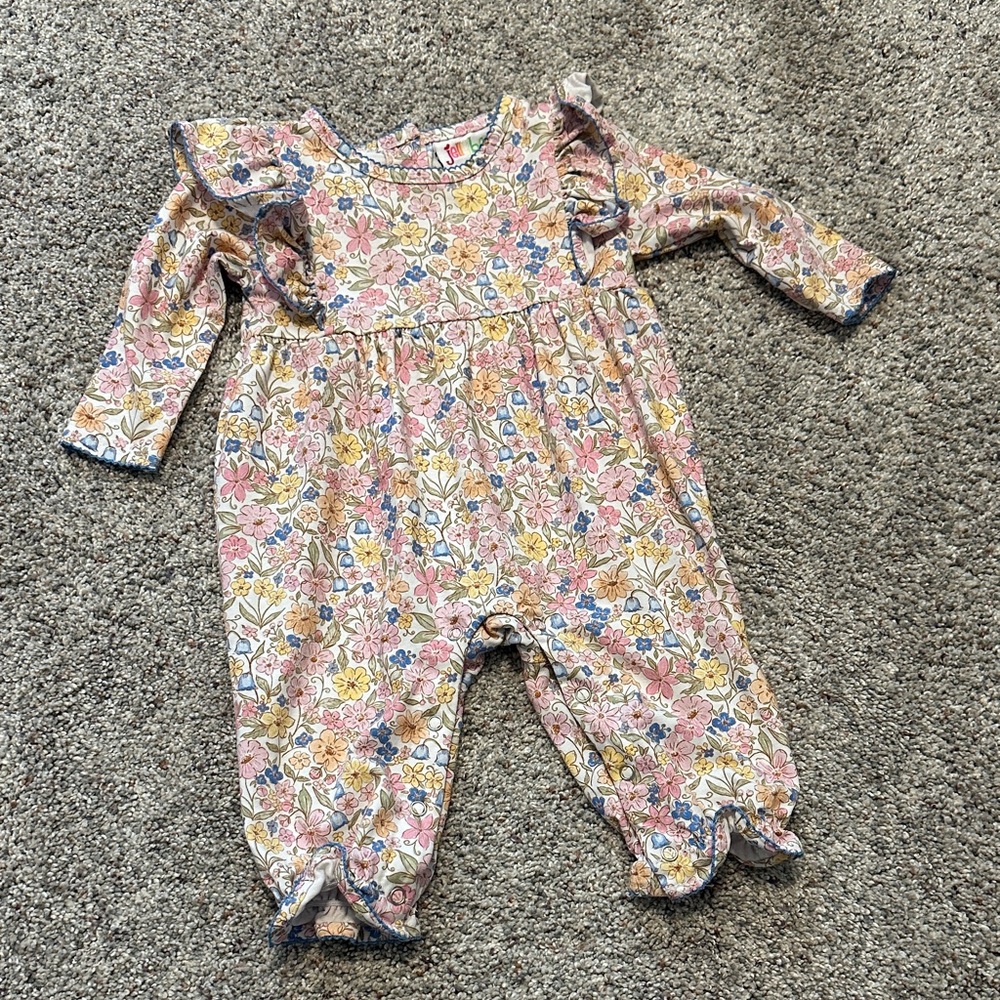 Floral ruffle romper